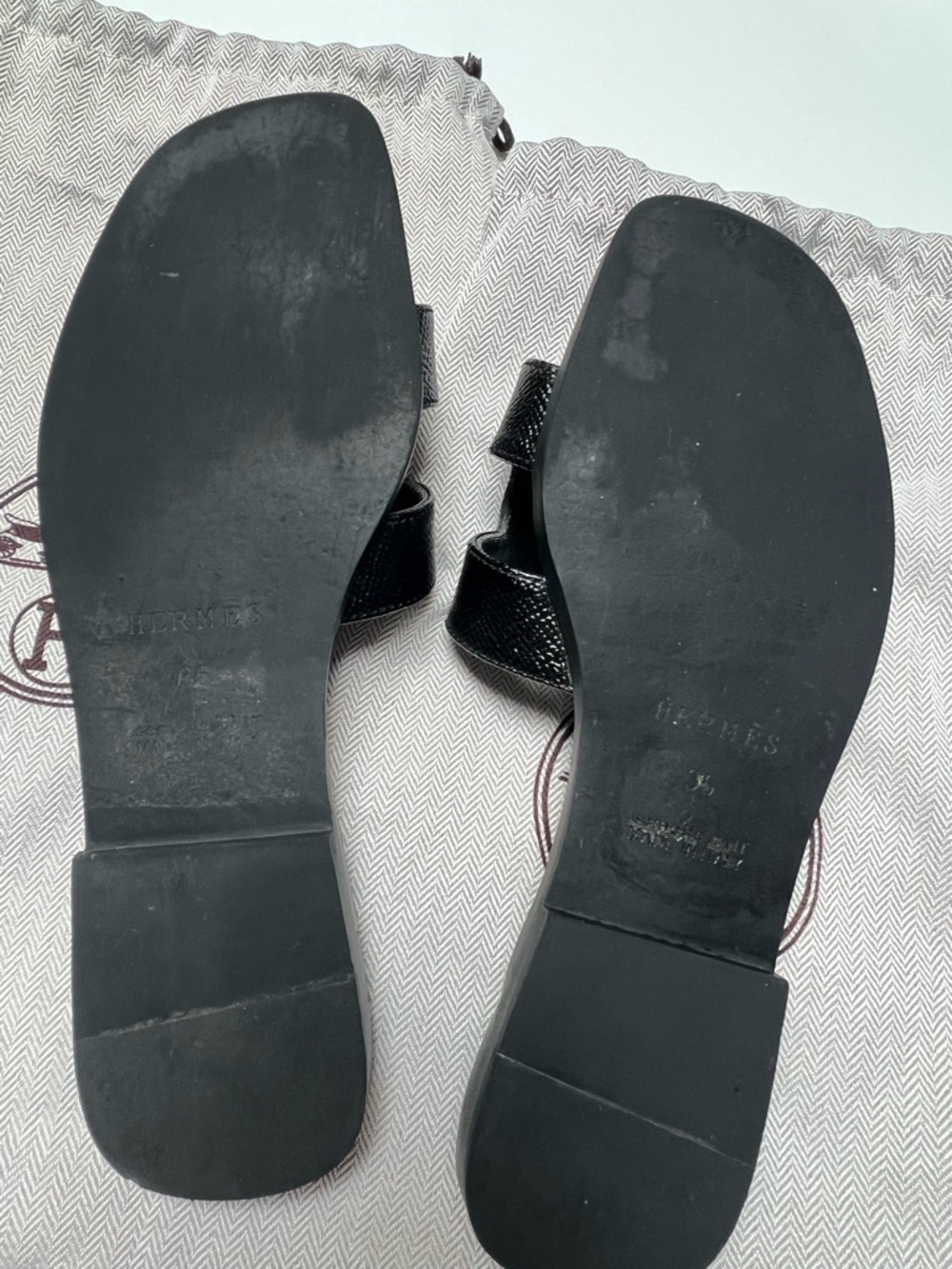 Hermès Black Leather Slide Sandals with H-Cut Straps Size 5 - Picture 10 of 12